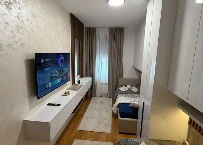 Skylux Balkan Square