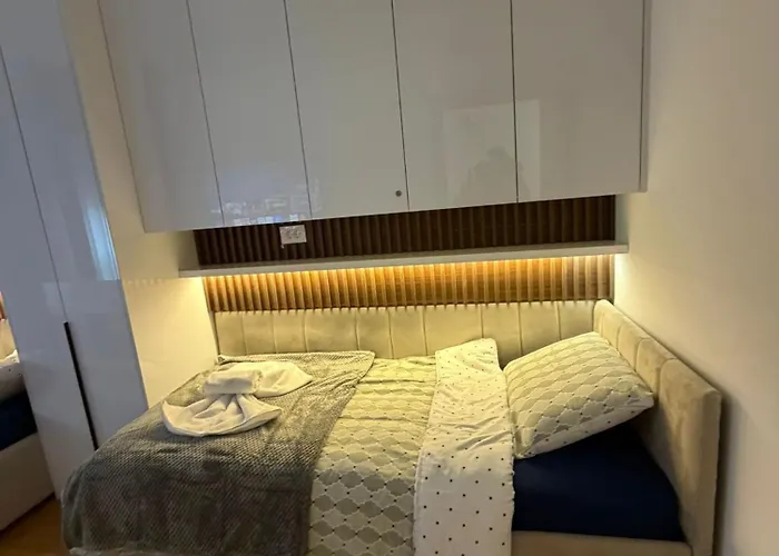 Skylux Balkan Square 즐라티보