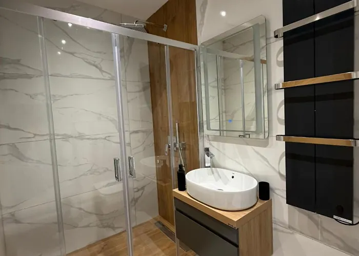 Skylux Balkan Square 아파트