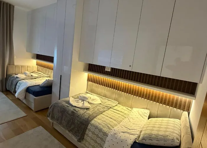 Skylux Balkan Square