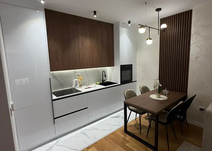 Skylux Balkan Square *